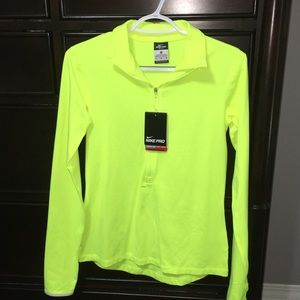 Nike Women’s Half-zip Long Sleeve